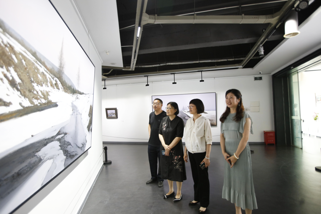 “艺术凤凰——全国青年油画艺术家邀请展”公开征集参展作品，征集截止日期为2月20日