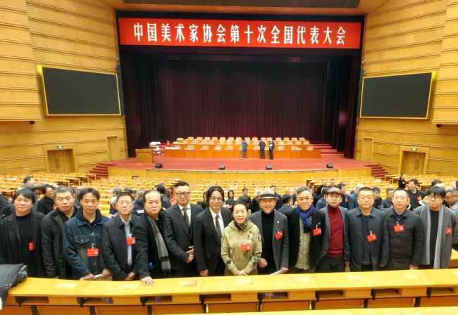 辽宁省6位艺术家当选中国美协第十届理事会理事，李象群当选副主席