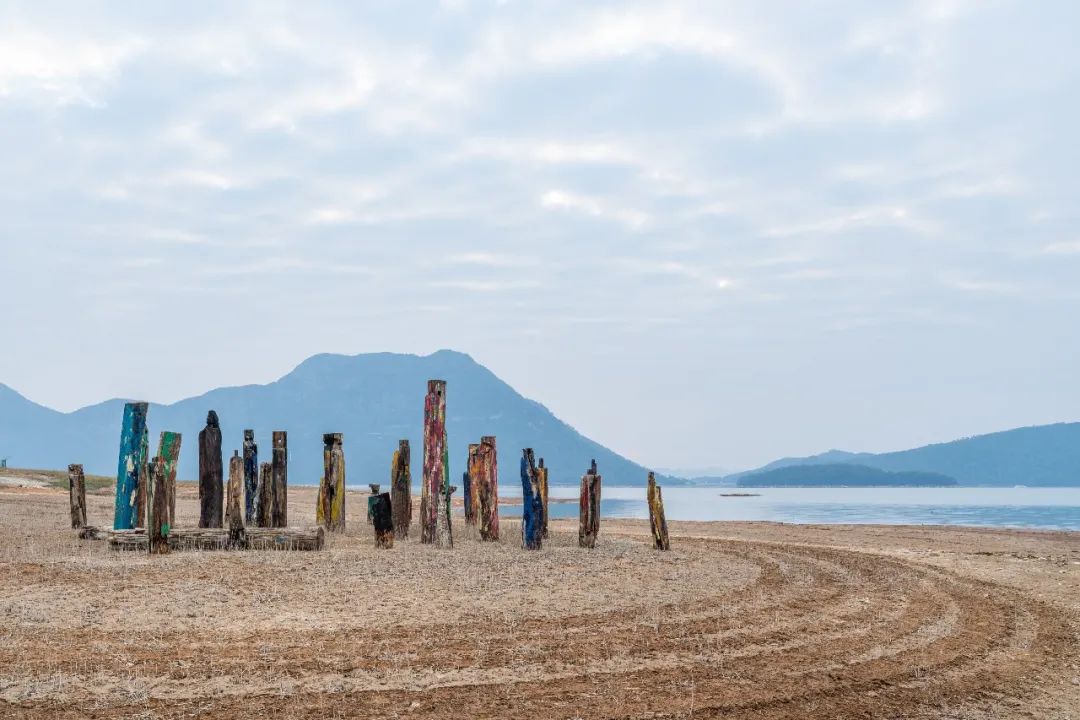 春节好眼福 | “意象的启示——唐承华艺术展暨装置作品《天边的云彩》捐赠展”昨日在福州福清市隆重开幕