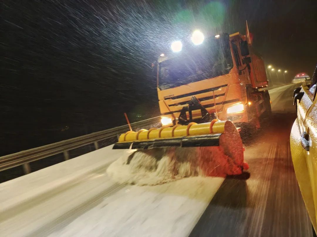 以雪为令，山东高速集团及时启动应急响应，着力保障道路安全畅通