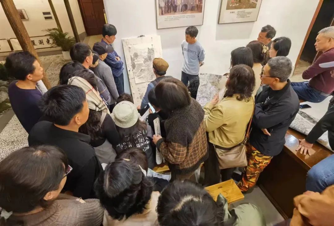 龙岩漳平市领导赴东湖写生基地调研，并看望梁明山水画写生培训班学员