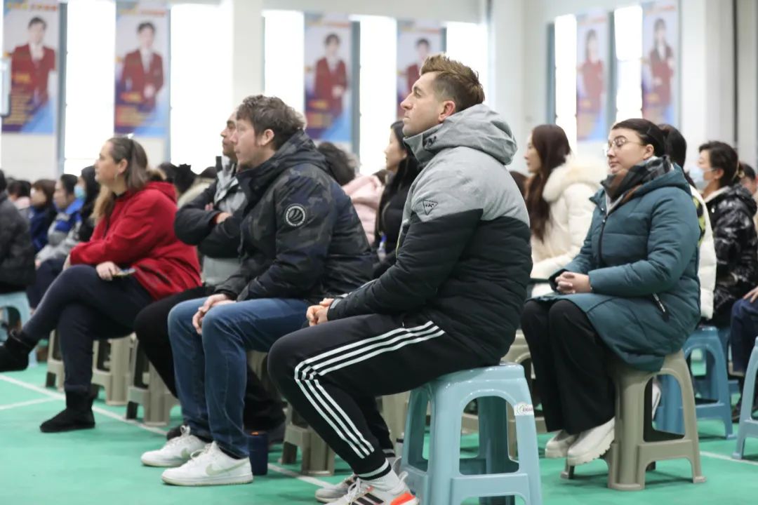 未来已来 奋发有为 | 济南安生学校召开新学期全体教职工大会