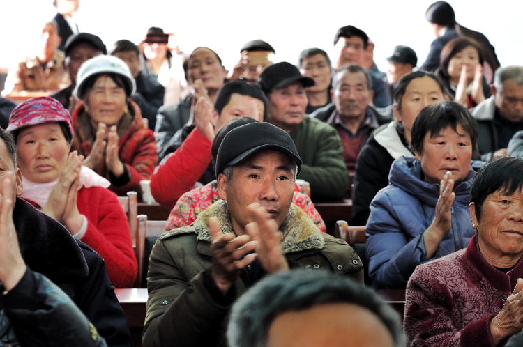 钱捍丨济南市吕剧院送戏上山，情满临沂九间棚