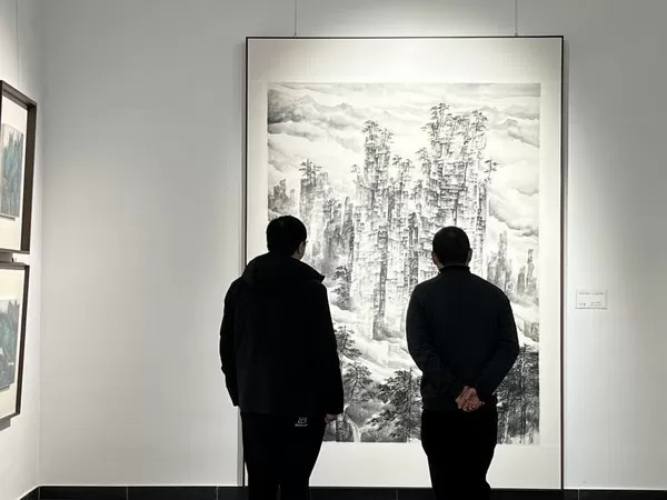 现场直击 | “大美天成·张家界——旷小津山水画展”：放眼壮美山河 抒发时代情怀