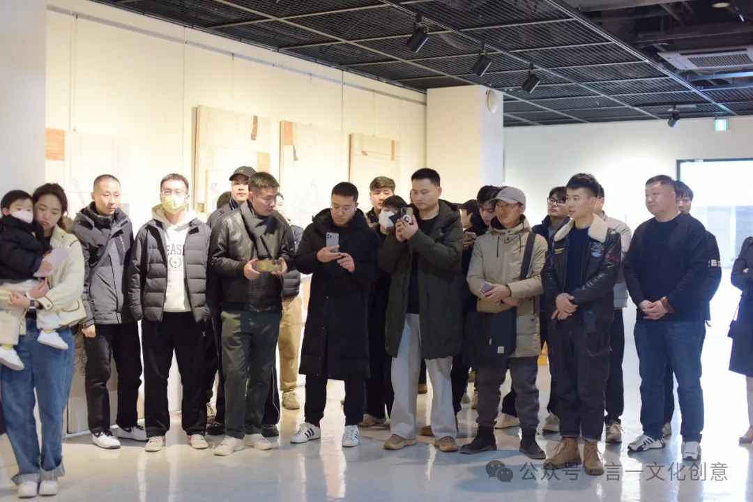 现场直击 | “素以为绚·惠新华绘画作品展”在韩国牧园大学美术馆举办