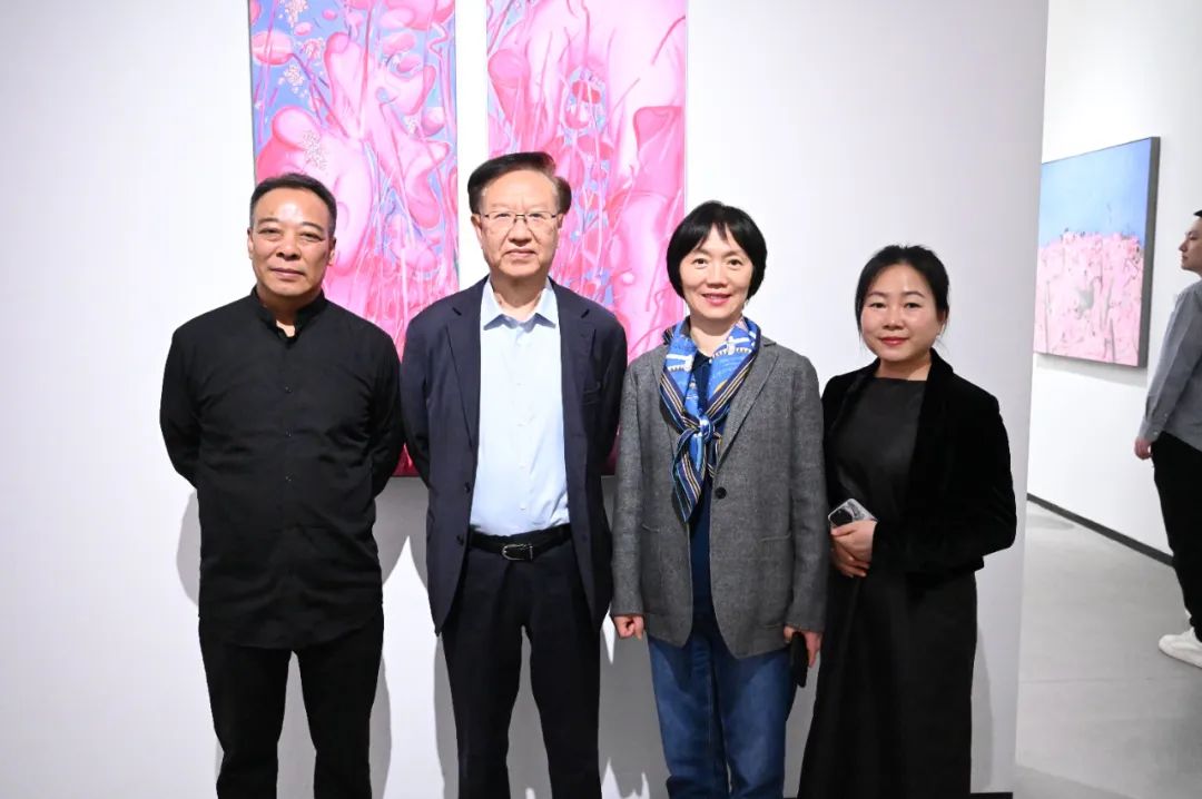“心涌金莲——李晓柱个展”在北京开幕，开启一次照亮内心纯净与绚丽的觉醒之旅