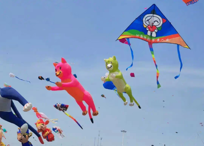 得利斯将美食与风筝艺术深度融合，亮相第41届潍坊国际风筝会暨2024潍坊风筝嘉年华