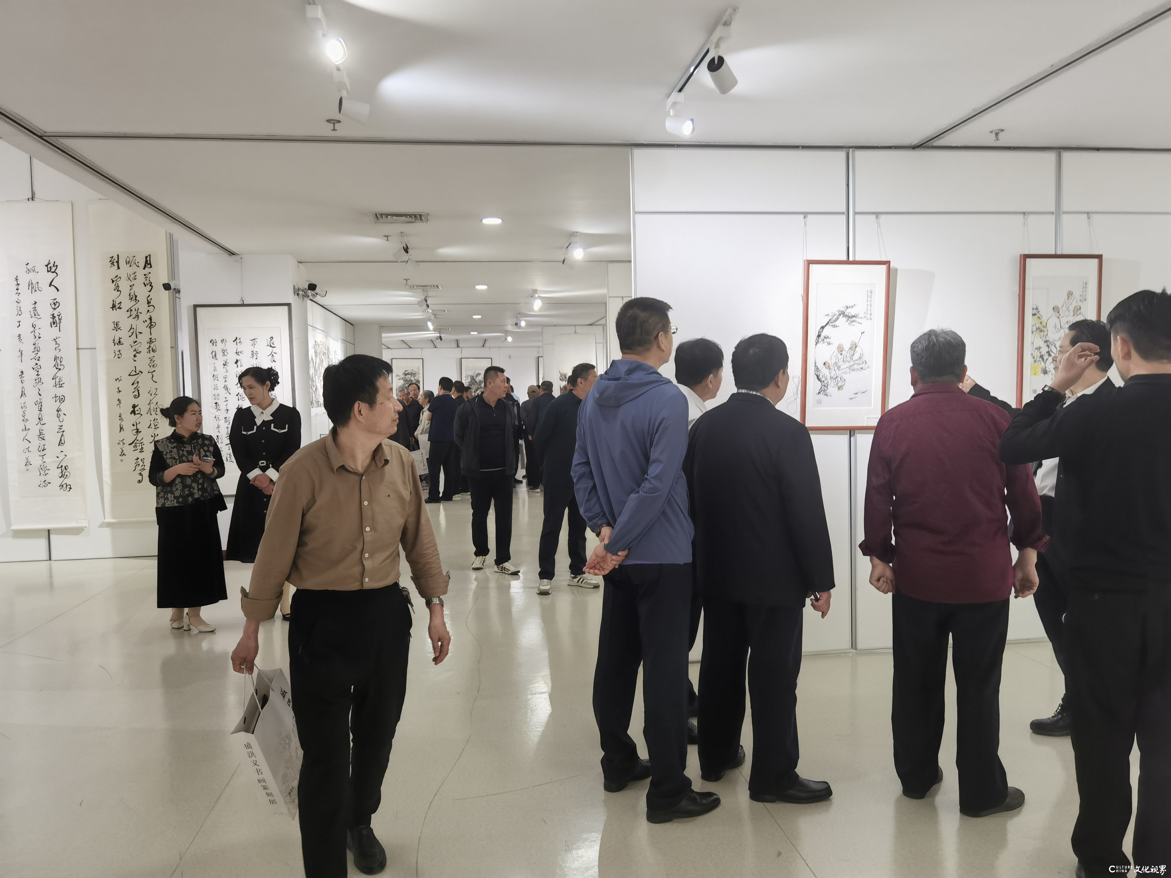 “盛洪义书画篆刻邀请展”在济阳美术馆隆重开幕