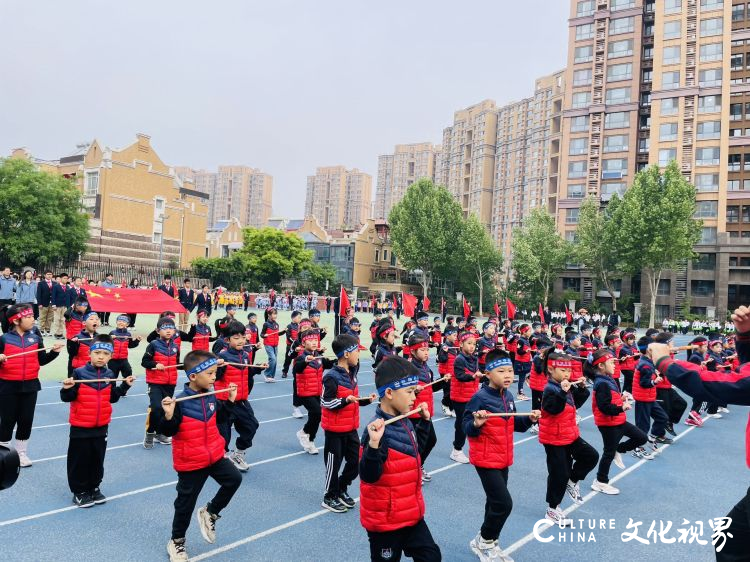 大手拉小手，幼小衔接户外走——童林堡勇敢小将走进济南奥龙小学