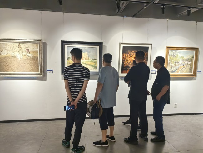 “艺道同心——甘肃画院美术书法作品交流展”在海南省书画院开幕