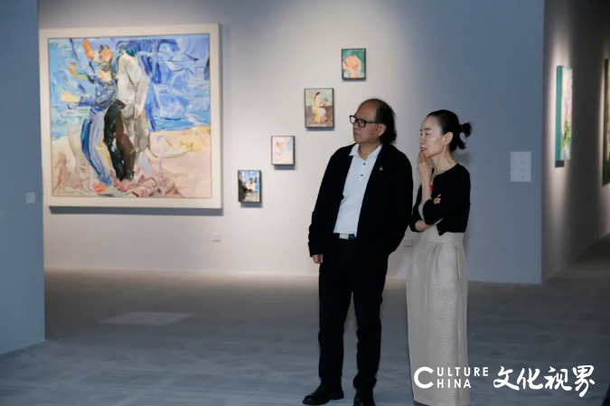 诗意与哲学、形式与意境的巧妙融合，“我爱你——闫平油画展”在京开幕，展期至7月19日