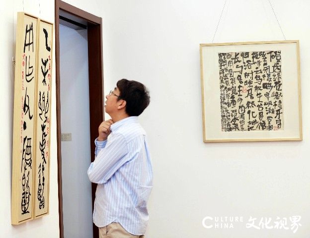 “刀笔从心——朱培尔、魏广君、李晖书画印三人展”在京开幕，展期至6月10日