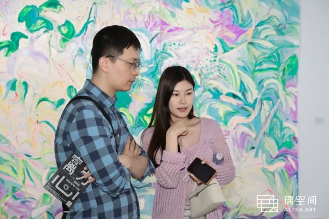 在世界的角落观望，“离心力——焦小健个展”在上海开幕，展期至7月22日