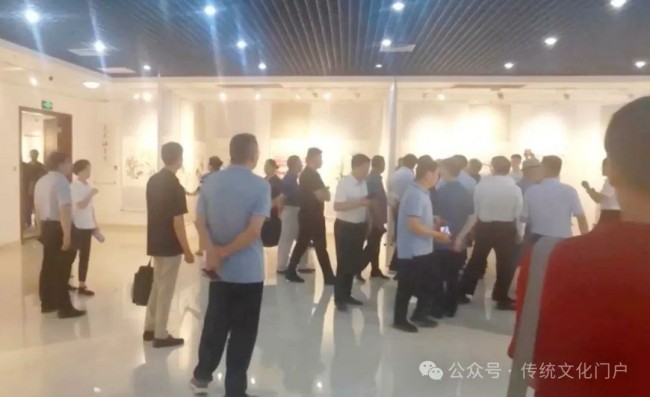 “齐鲁墨韵·吴永福中国画巡回展第二站暨捐赠仪式”在济南成功举办