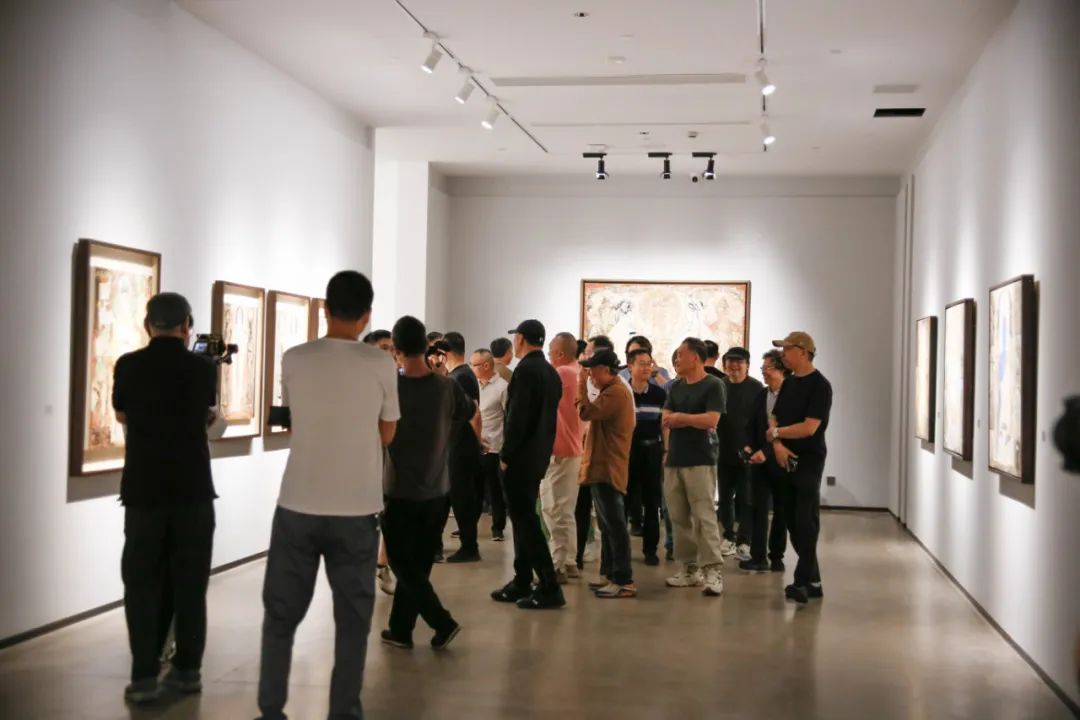 “唐风昆韵——钱流油画作品展”昨日在鸿美术馆（诸暨馆）开幕