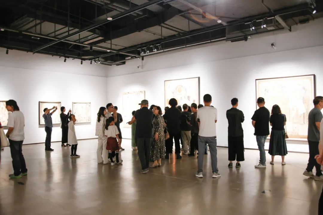 “唐风昆韵——钱流油画作品展”昨日在鸿美术馆（诸暨馆）开幕