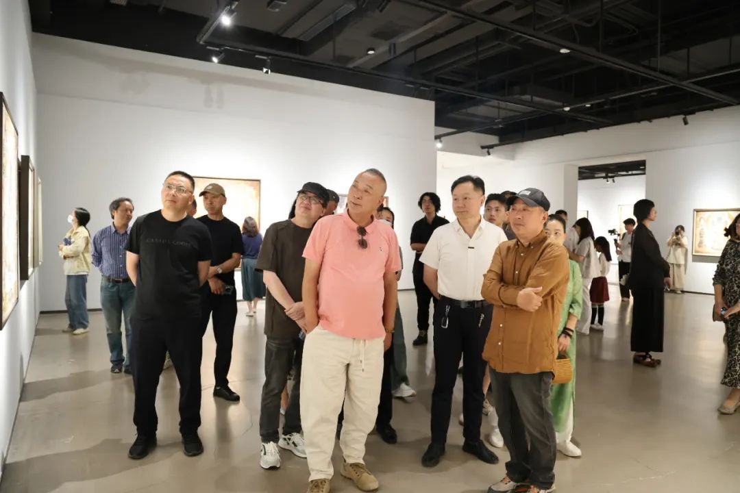 “唐风昆韵——钱流油画作品展”昨日在鸿美术馆（诸暨馆）开幕