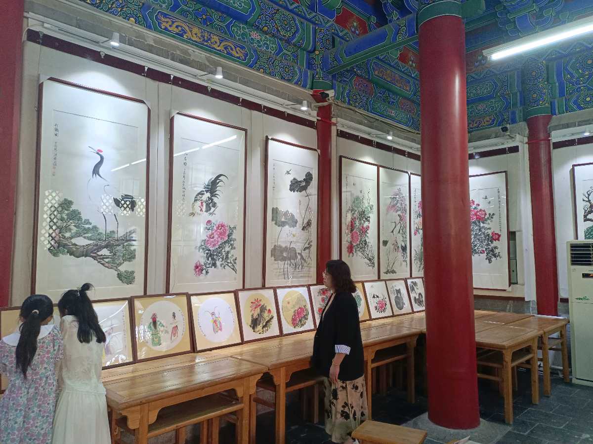 书画与戏剧的美丽邂逅，“柳媛墨香——陈媛个人花鸟画书画展”在济南开展