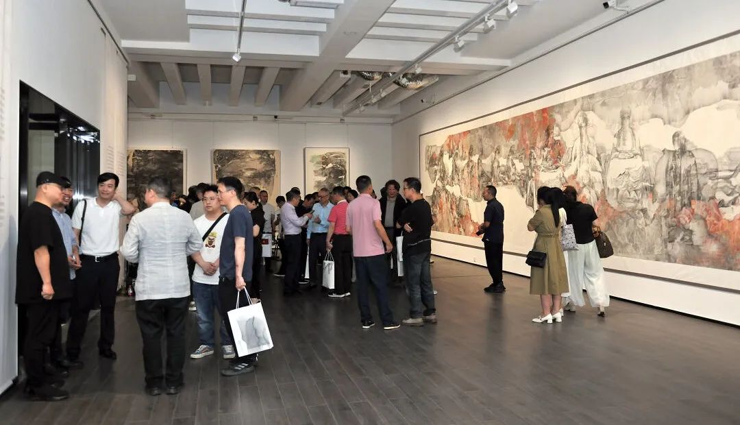 “圣迹刻墨——邓建强水墨艺术展”在湖南省画院美术馆开幕，展期至6月20日