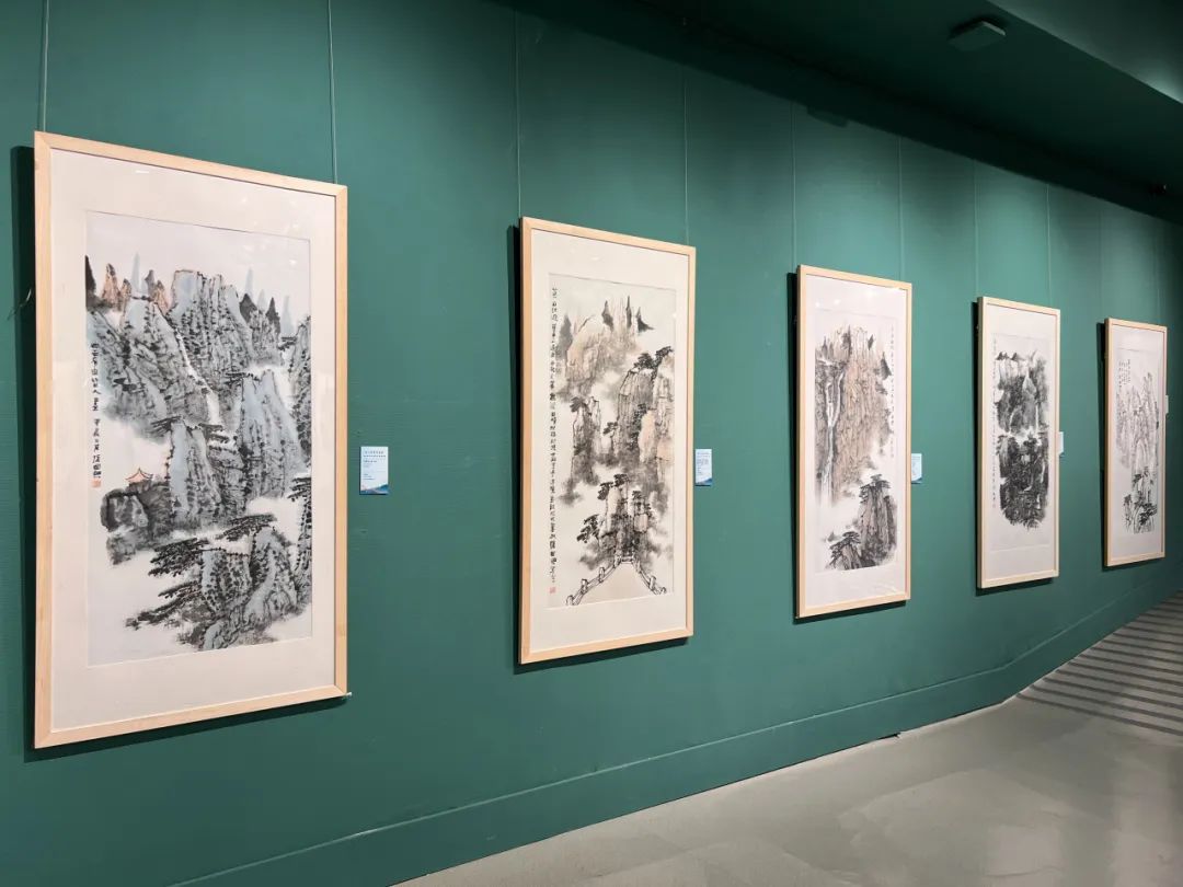 著名画家张国兴应邀参展“飞入寻常百姓家——绘画作品惠民特邀展”，展期至6月16日