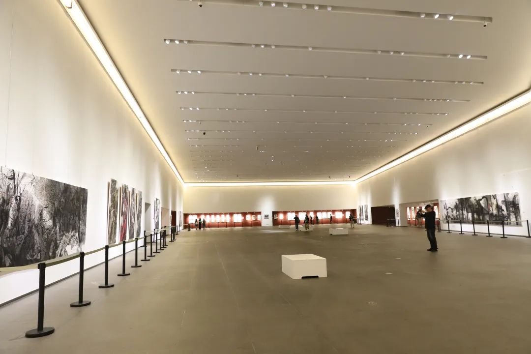 “和而不同·邹明艺术作品展”今日在山西大同开幕，展期至6月27日