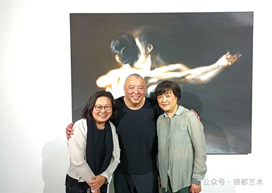 从“圣域”走入“天上人间”的回归之路——《冯斌2024》画展在北京开幕，展期至7月14日