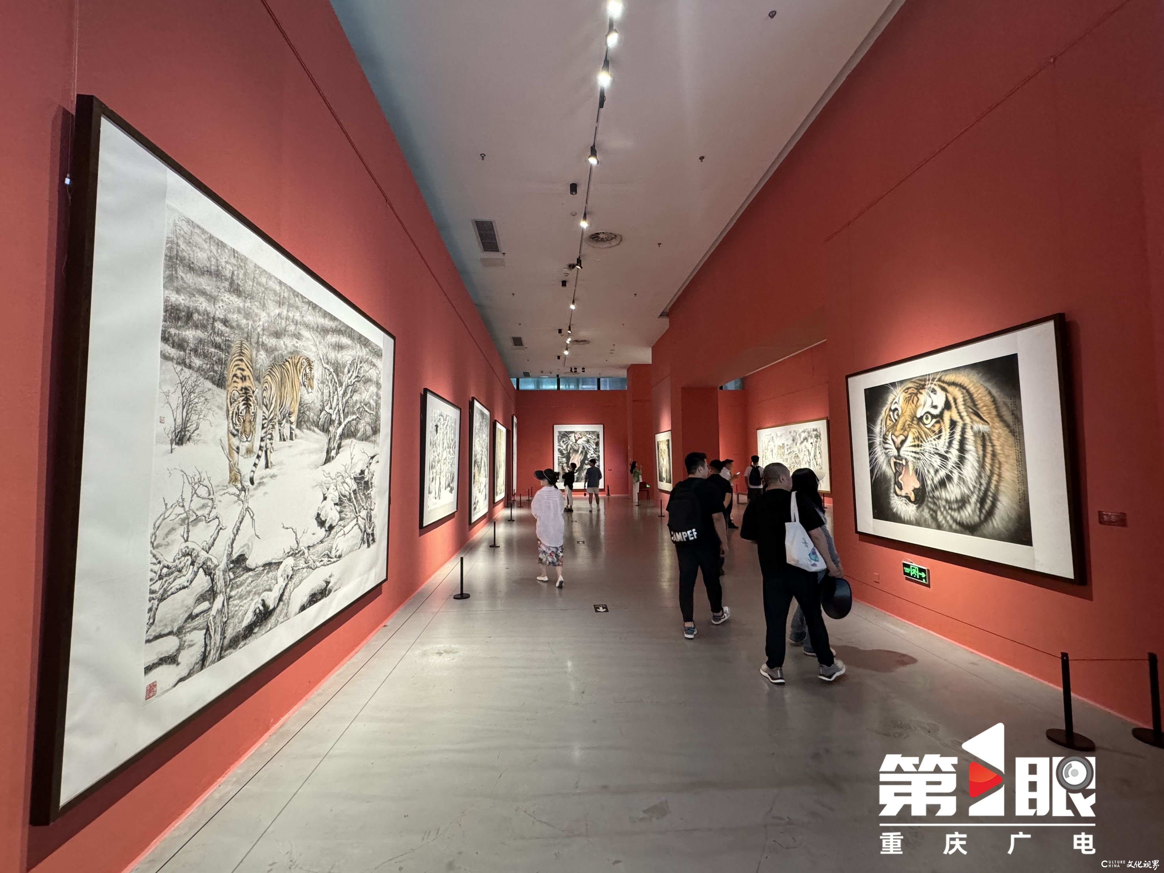 “慷慨啸歌——孟祥顺画虎艺术展”在重庆美术馆开幕，展期至7月14日