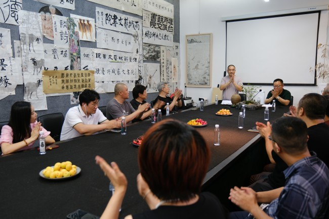 “烟霞会景——岳增光山水画作品展”在烟台开幕，40余幅作品亮相