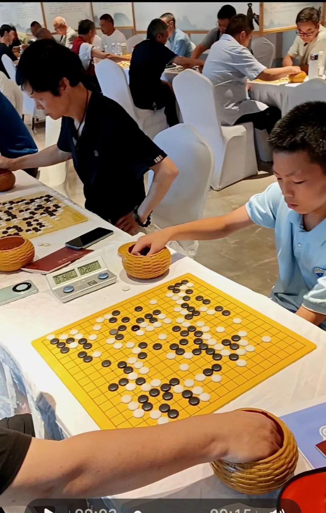 满怀对围棋的热爱——仁怀酱香助力全国围甲之外，又在遵义擎帜举办“仁怀酱香酒庄杯”围棋邀请赛