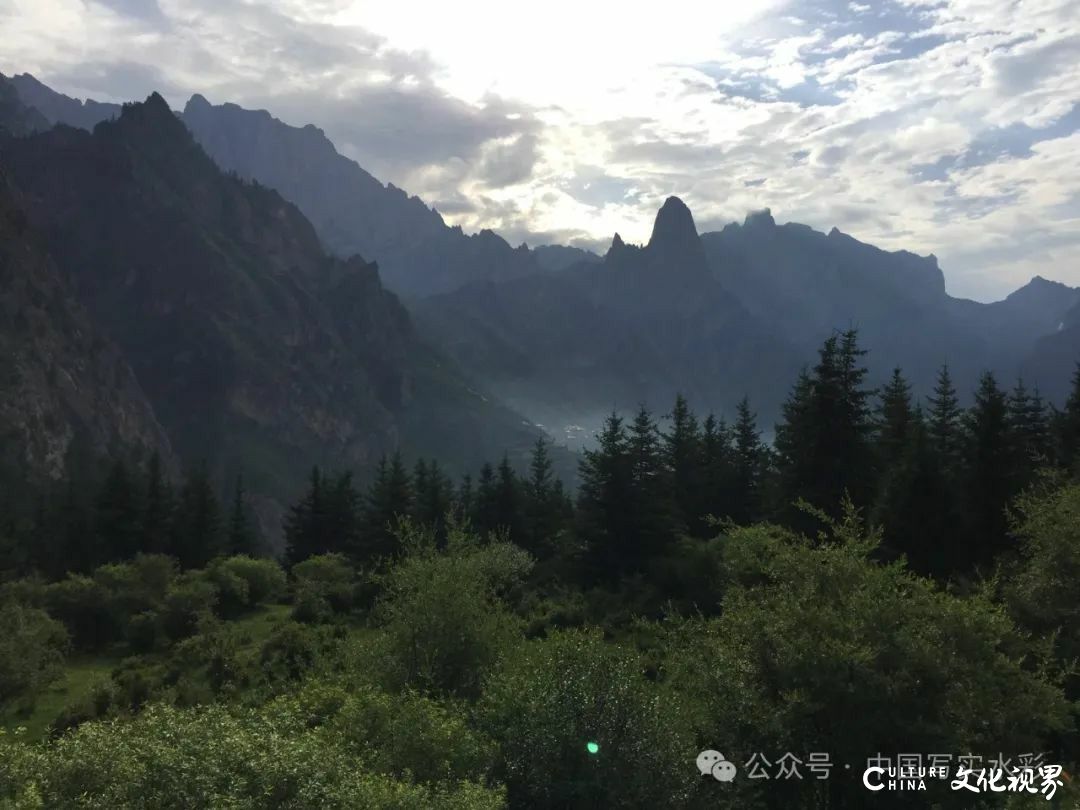 活动7月16日-8月17日，报名中……跟随导师李利民，到山西太行山、甘南开启一场避暑水彩写生之旅