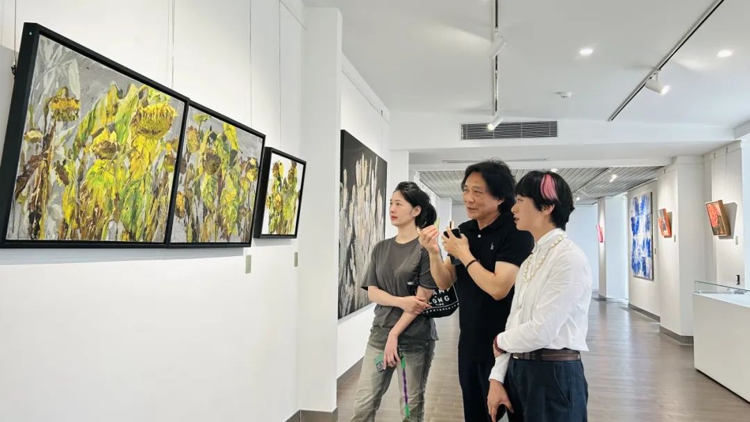 “知觉的花朵儿——康蕾作品展”在广州开展，展出艺术家69幅作品，展期至7月14日