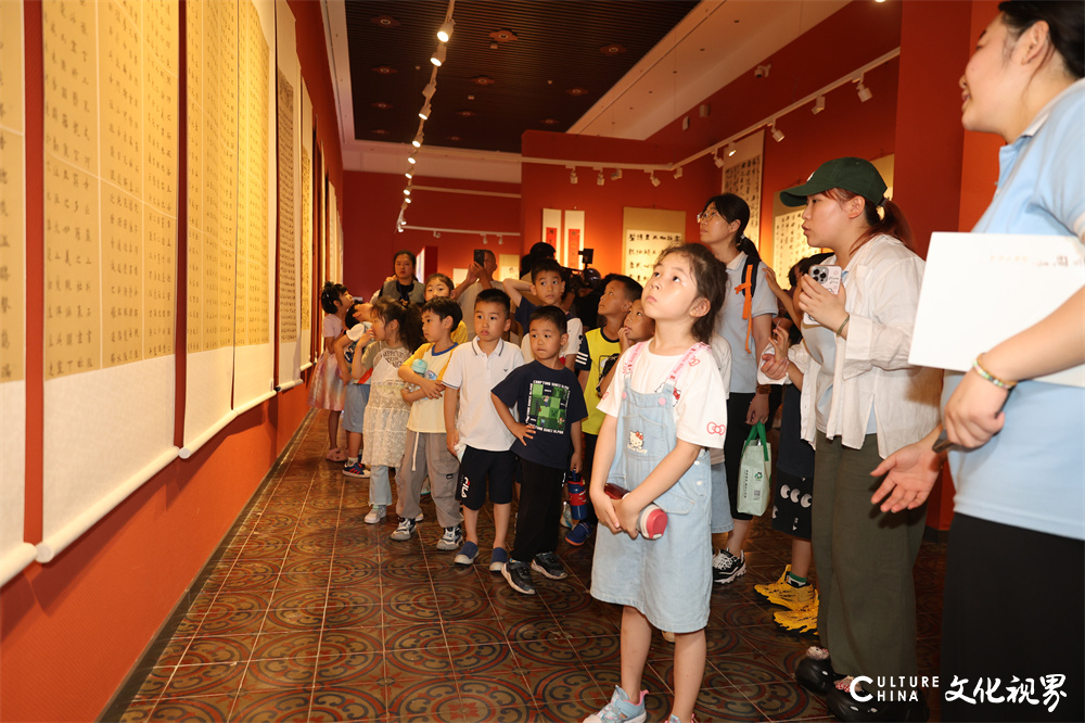 “山海磨砚——赵焕亮作品展”今日在青岛市美术馆开幕，展期至7月21日