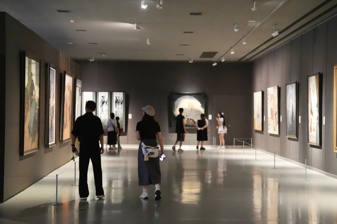  山东美术馆“何以燎原——‘山东风土人情油画’文献研究展”入选文化和旅游部2024年全国美术馆馆藏精品展出季，听策展人详细介绍......