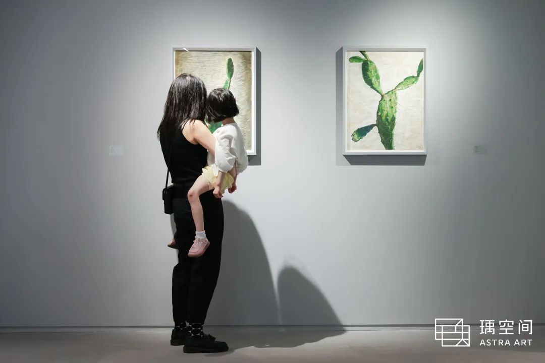 “爱与眼——仝紫云个展”在上海开幕，展期至9月18日