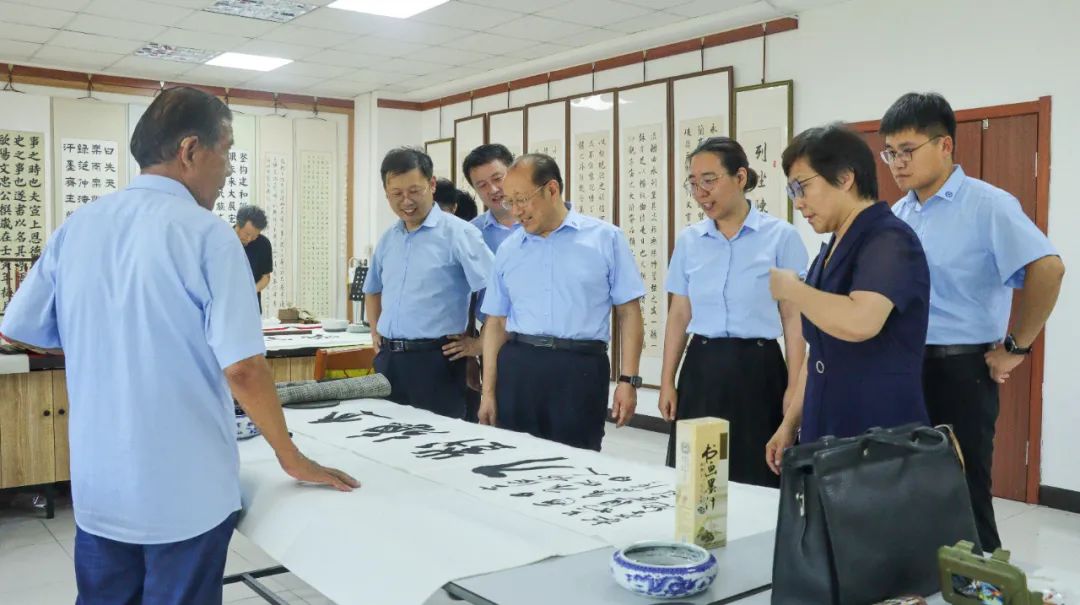 青岛恒星科技学院与青岛市书法家协会开展党组织共建活动