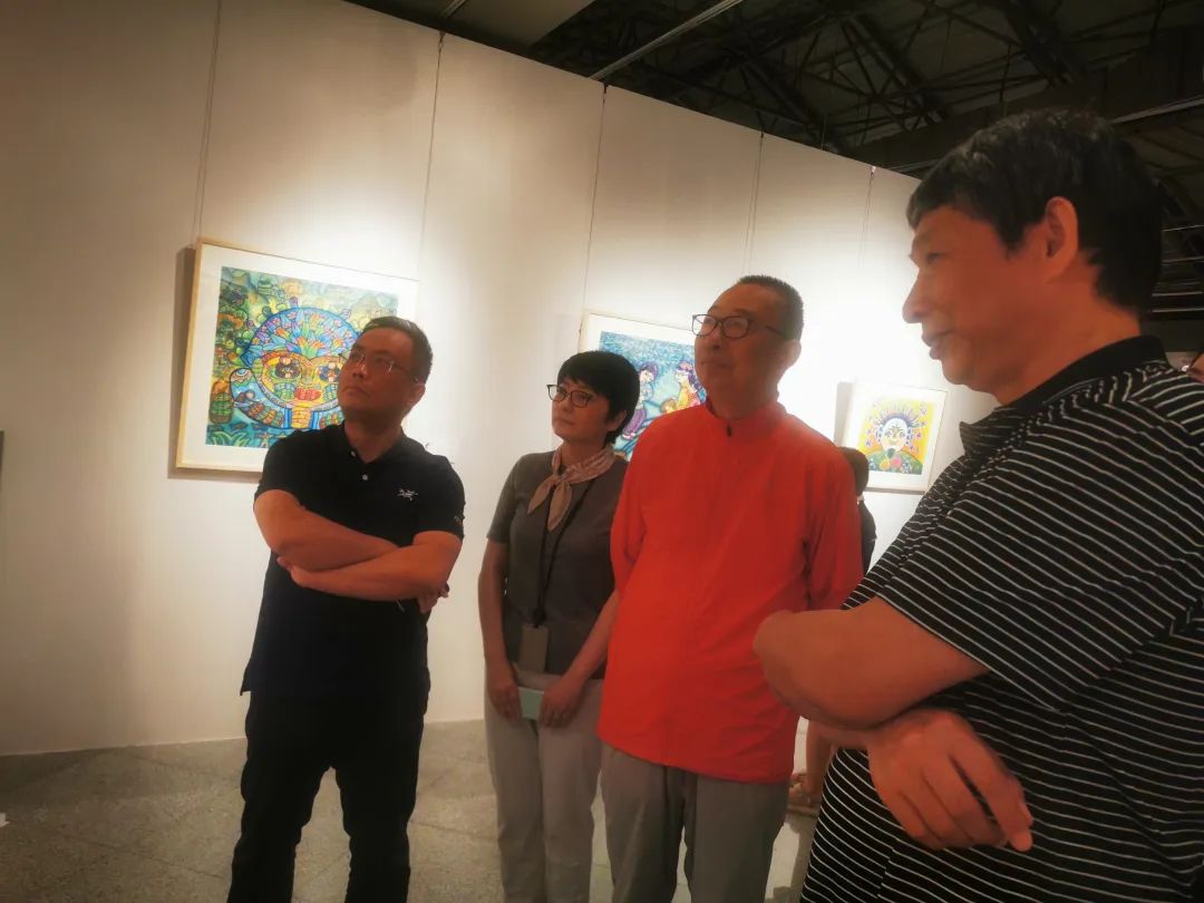 龙门农民画新展 | 潘鲁生：热火朝天的乡村生活氛围烘托出不一样的龙门