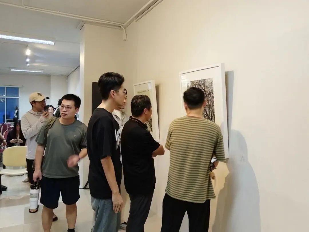 “曼谷吞武里大学博士生导师绘画创作学术精品展” 昨日隆重开幕，展期至8月23日