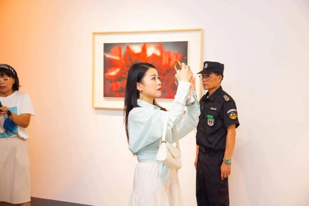 “霁月——刘云艺术展”昨日在株洲美术馆开幕，展期至10月10日