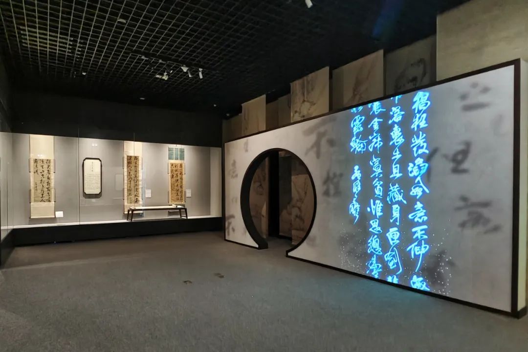 以文物讲述书法史，还原那个时代的整体风貌——“晚明书风展”在山东博物馆开展，展期至10月22日