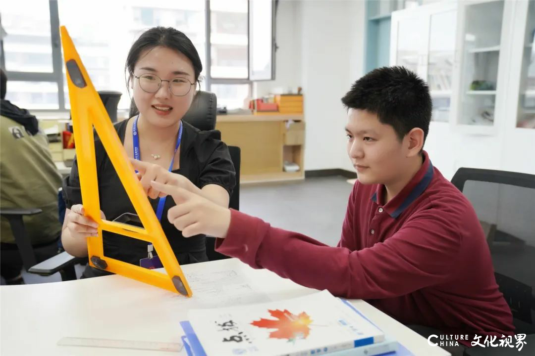 齐鲁名校长武树滨谈国际化学校治校之道（二） |  构建教师各尽其能又幸福成长的学校文化