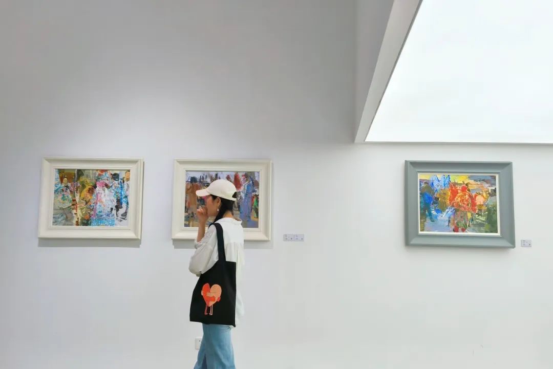 “我们走进文徵明的园子——张淳大宝绘画展”昨日开幕，展期至10月9日