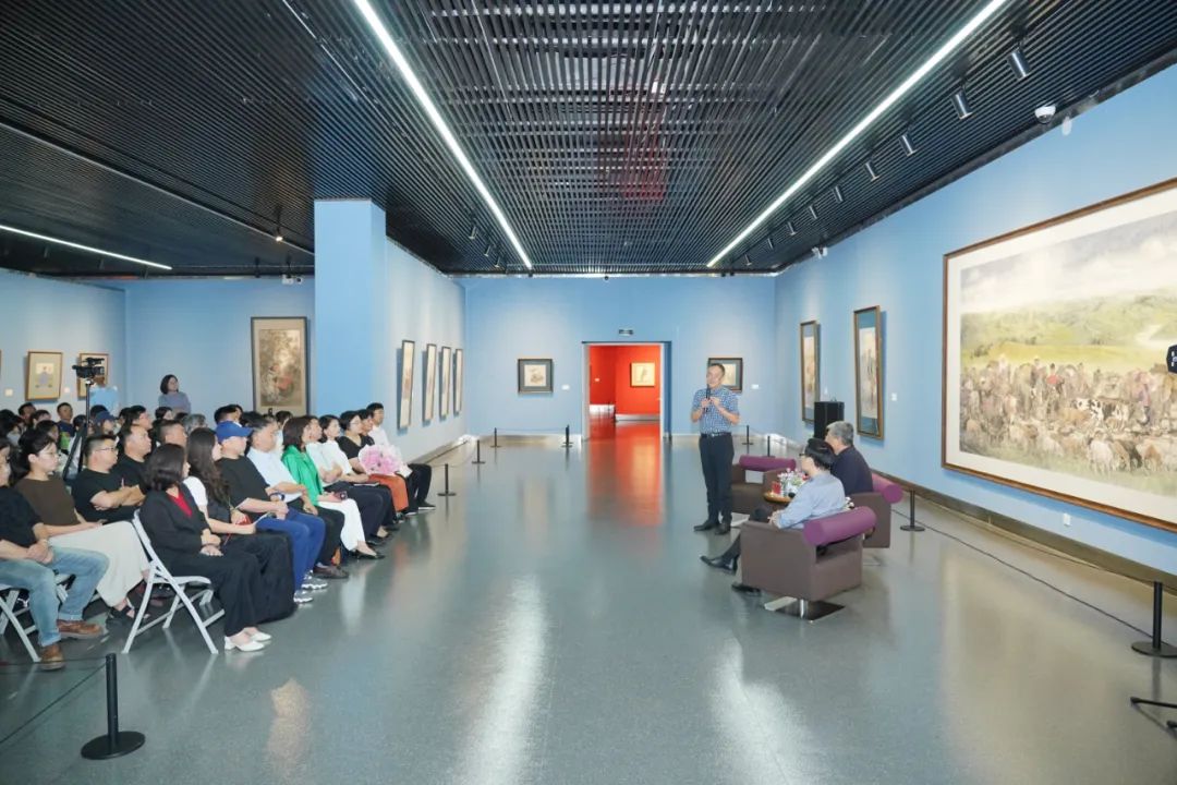 “聆听风吟”于文江作品展暨艺术分享会昨日在淮安市美术馆举办