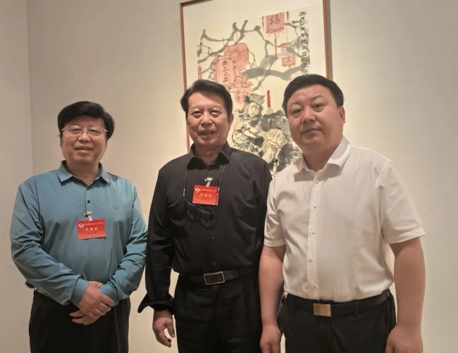 “庆祝人民政协成立75周年书画展”在中国美术馆隆重开幕，民革中央画院院长孔维克应邀出席