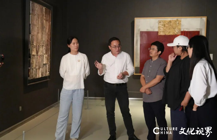  “新边界——山东美术馆馆藏综合材料绘画研究展” 学术导览·漫谈活动成功举办