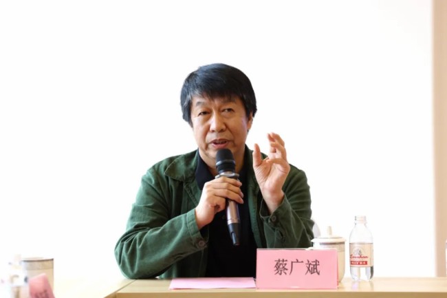 “经历易变——2020年以来的艺术案例研究展”学术讨论会昨日在上海海派艺术馆举行