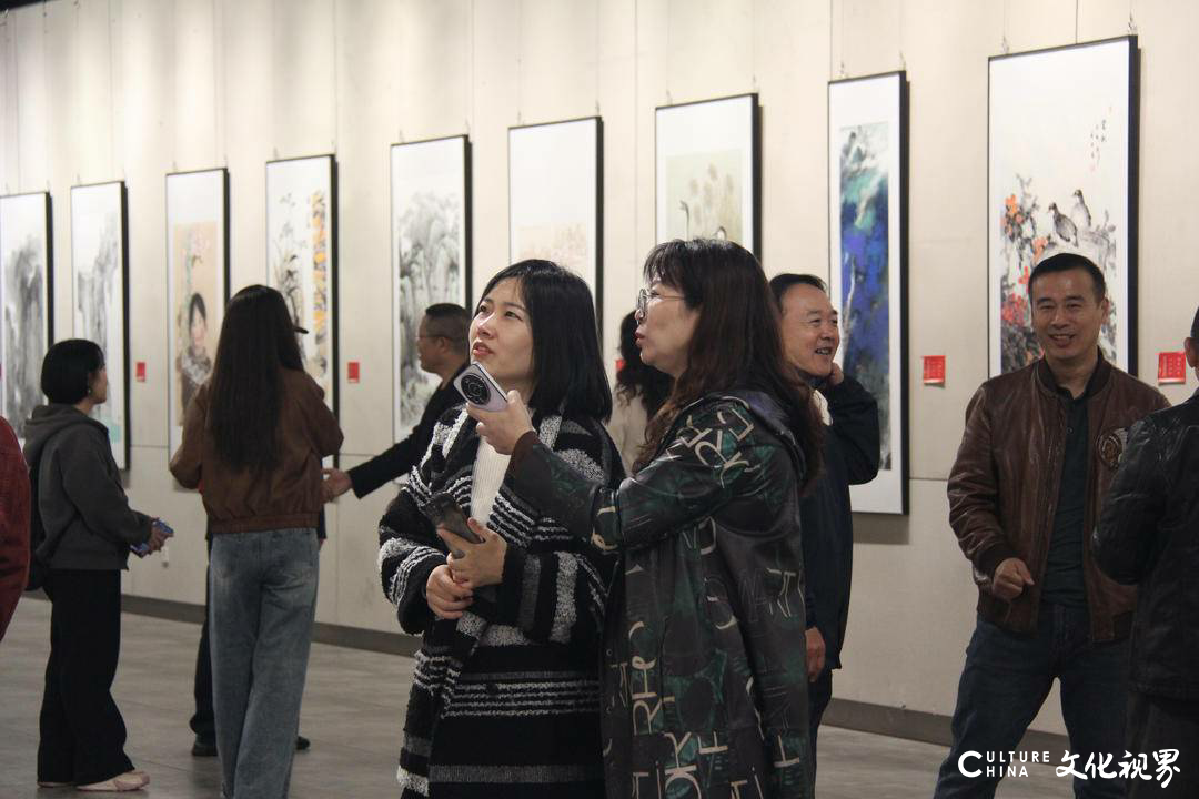 “庆祝中华人民共和国成立75周年辽宁省中国画名家邀请展”在铁岭市群众艺术馆开展，展期至10月30日