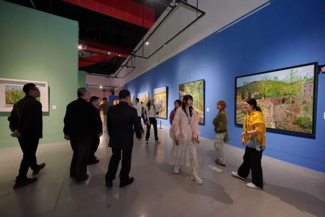 如“风拂大地”绘就中国气派——王建国百余幅油画新品力作在重庆美术馆等您来赏