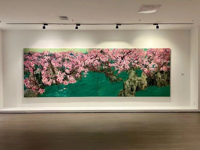 从眼中的桃林到心中的桃花源 | “顽石与桃花——黄礼攸作品展”在长沙开展，展期至12月28日