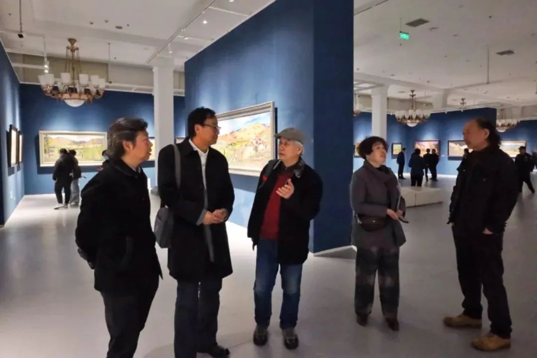 “和美新疆——中国油画写生作品巡展”（沈阳站）昨日在辽宁美术馆开展，展期至11月8日