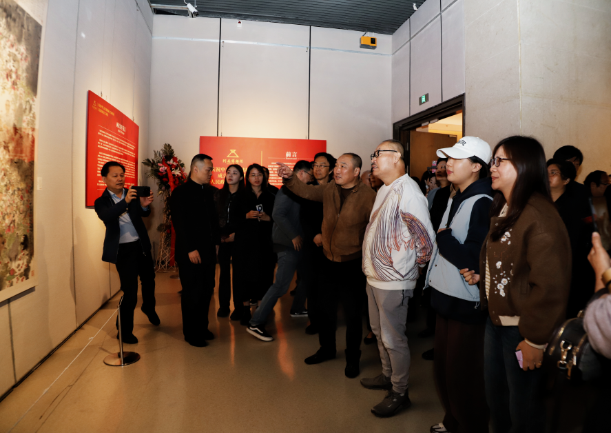 家国之思与山水精神融合 | “天地人和 大道不孤——卢禹舜中国画作品展”开幕仪式在河南博物院举行